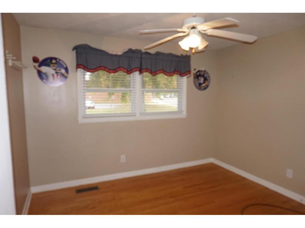 506 Ferndale Road Johnson City, TN 37604 - Photo 19 of 24 BEDROOM 3