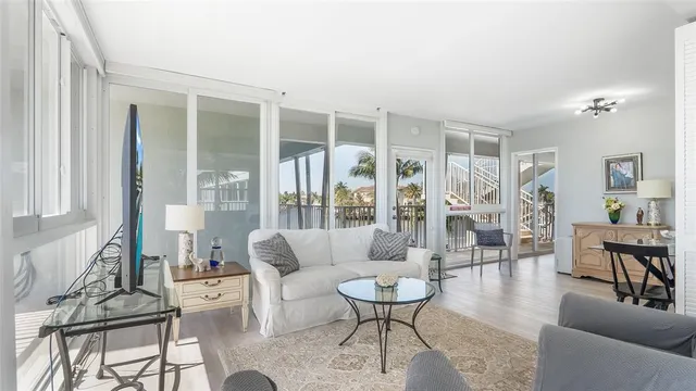 $474,999 | 1221 Hillsboro Mile, Unit 39B, Hillsboro Beach, FL 33062