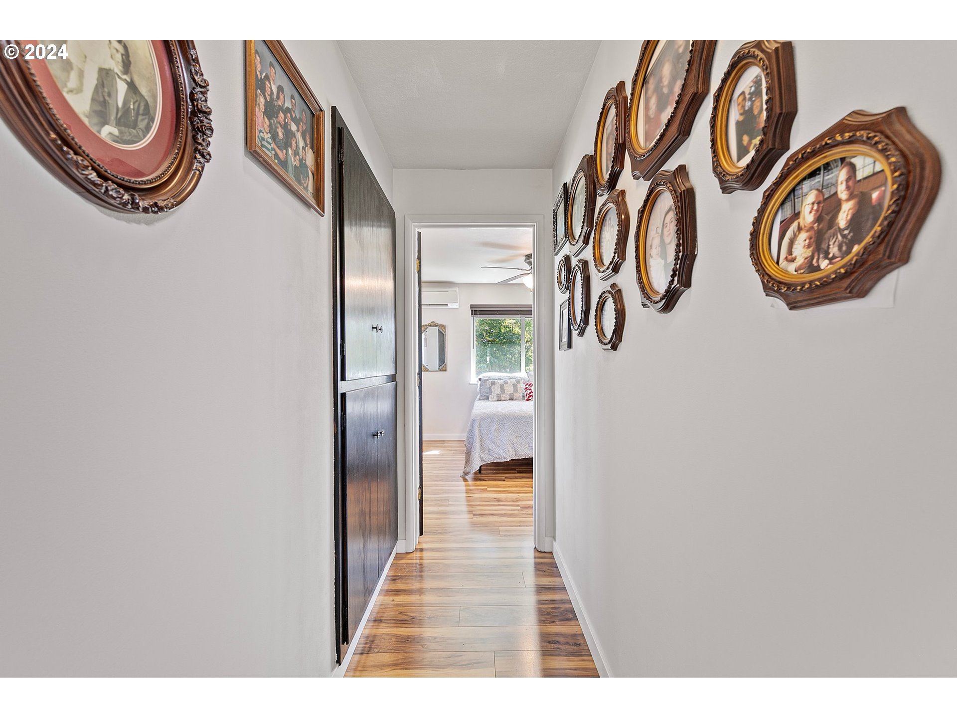 390 Cambridge Street Springfield, OR 97477 - Photo 21 of 48 a view of an entryway with wooden floor