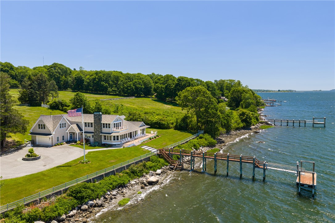 149 Nanaquaket Road Tiverton, RI 02878 - Photo 1 of 45