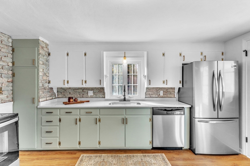 29 Hampden Road East Longmeadow, MA 01028 - Photo 11 of 26 Gallery Image 11