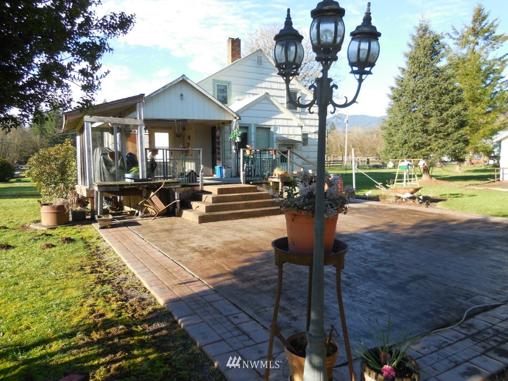 7751 Wilde Road Concrete, WA 98237 - Photo 5 of 21 Gallery Image 5