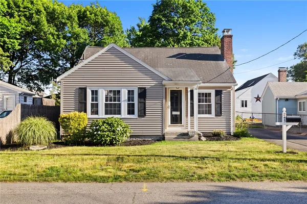 $419,000 | 245 Hughes Avenue, Pawtucket, RI 02861
