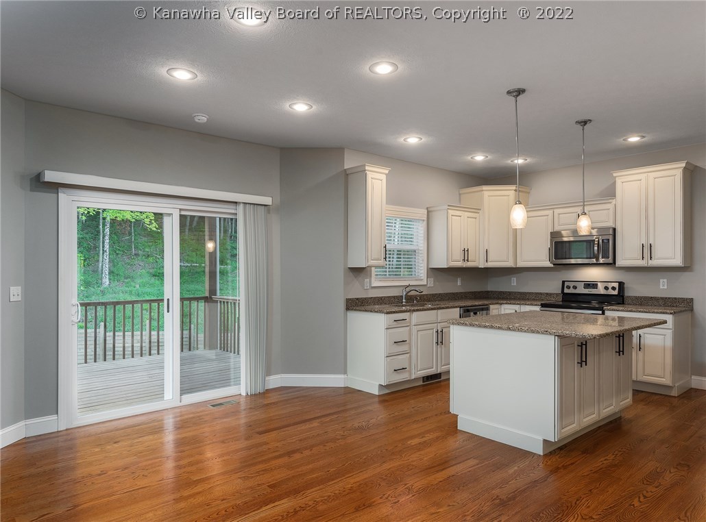62 Victoria Commons Winfield, WV 25213 - Photo 4 of 22 Gallery Image 4