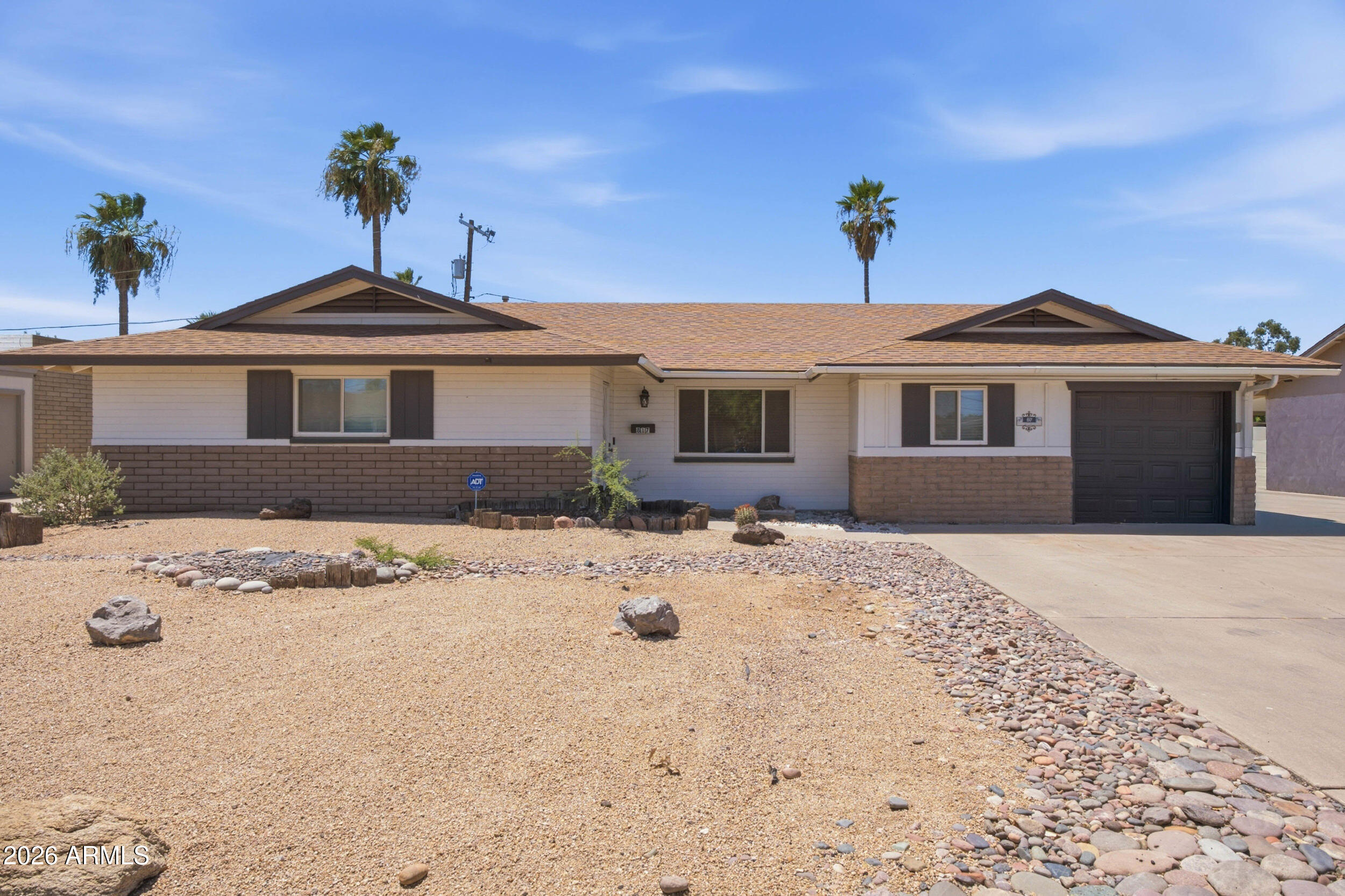 817 West Romo Jones Street Tempe, AZ 85281 - Photo 1 of 21 1_817 w romo jones st-1