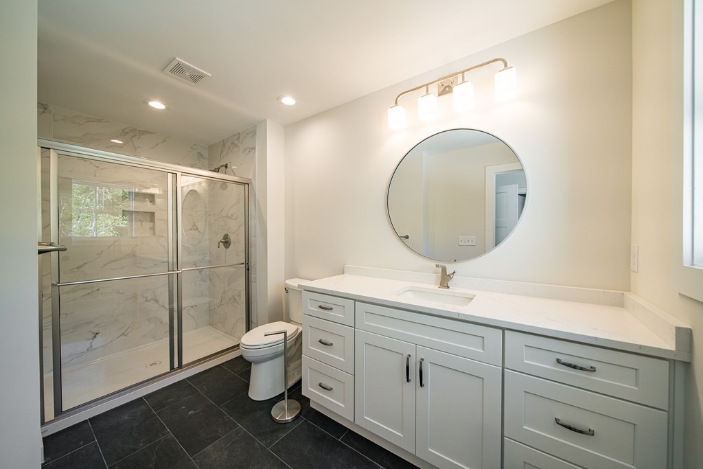 7230 Springbrook Drive Columbus, GA 31909 - Photo 29 of 49 2nd bathroom attached to bedroom 4