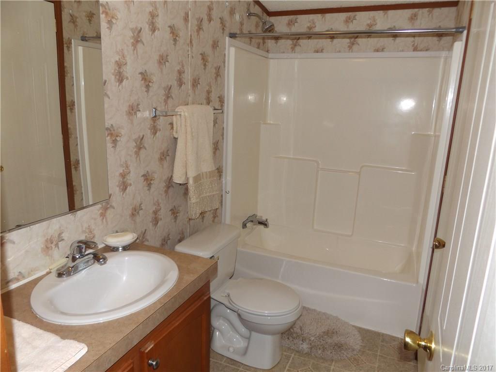 3498 Plateau Road Newton, NC 28658 - Photo 18 of 24 Gallery Image 18