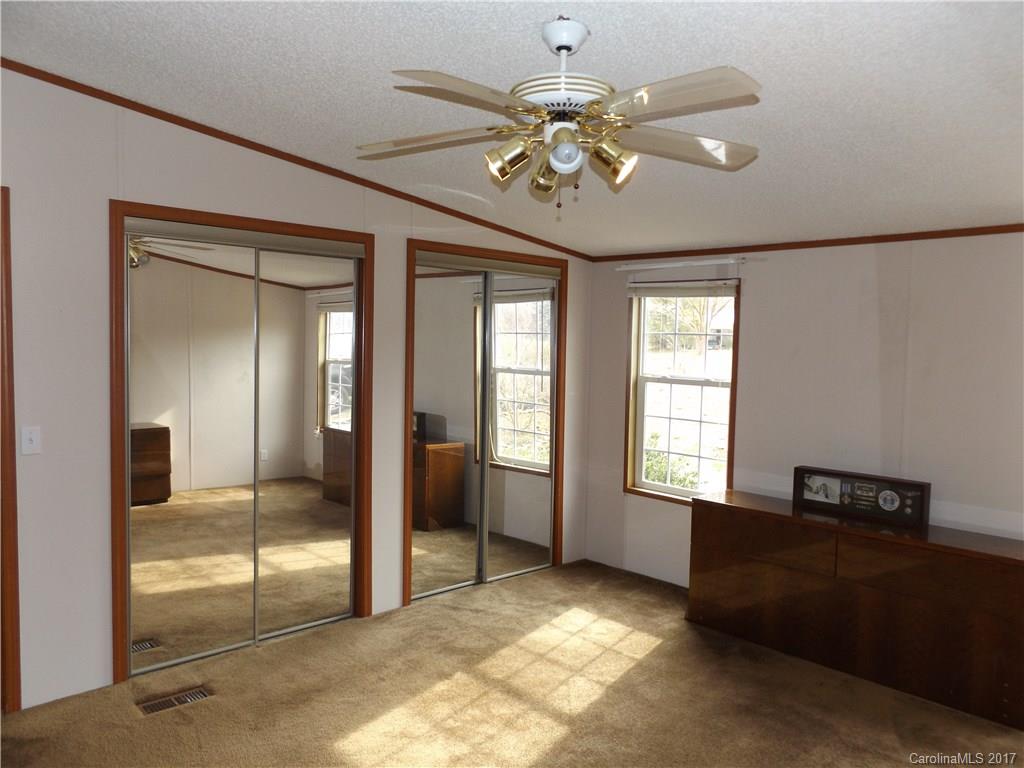 3498 Plateau Road Newton, NC 28658 - Photo 21 of 24 Gallery Image 21
