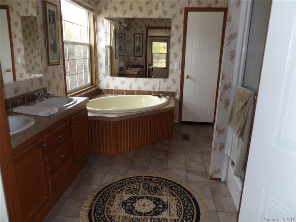 3498 Plateau Road Newton, NC 28658 - Photo 22 of 24 Gallery Image 22