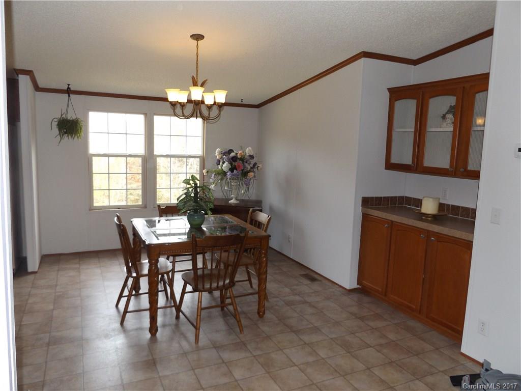 3498 Plateau Road Newton, NC 28658 - Photo 4 of 24 Gallery Image 4
