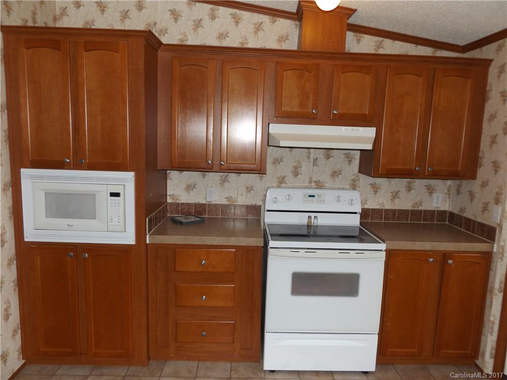 3498 Plateau Road Newton, NC 28658 - Photo 9 of 24 Gallery Image 9
