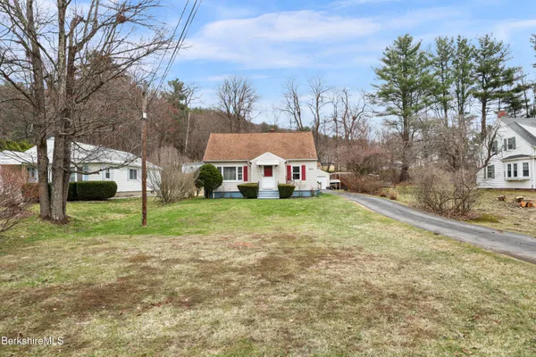 $289,900 | 322 Cheshire Road, Pittsfield, MA 01201