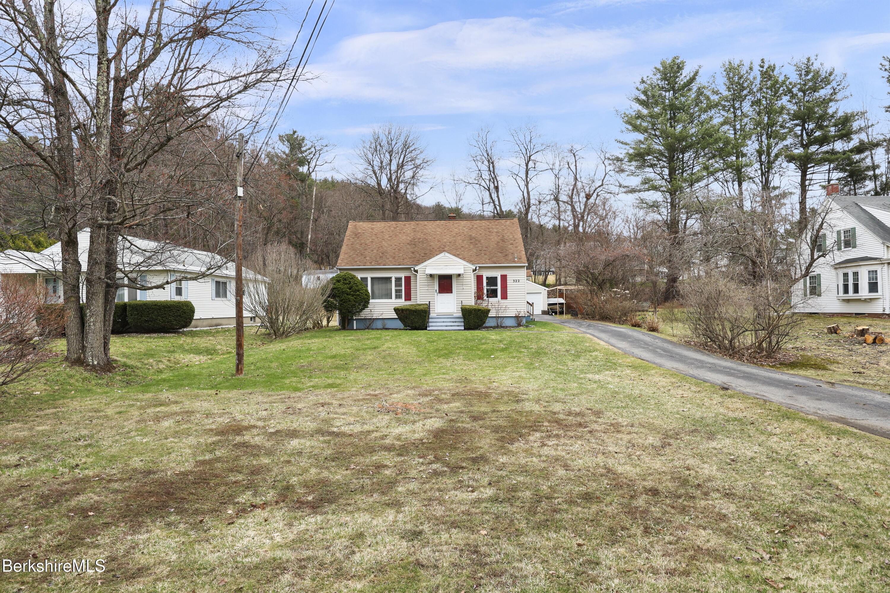 322 Cheshire Road Pittsfield, MA 01201 - Photo 4 of 31 Exterior Front