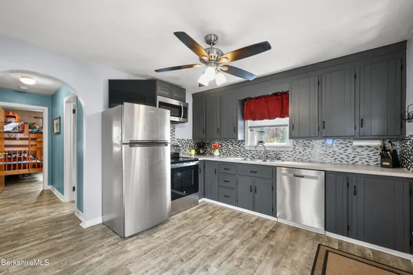 $289,900 | 322 Cheshire Road, Pittsfield, MA 01201
