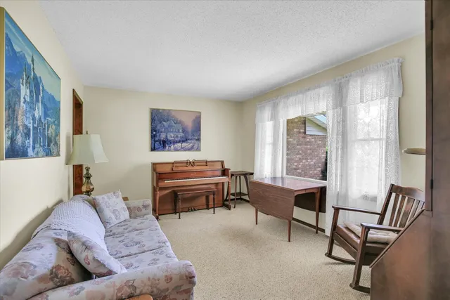 $315,000 | 1102 County Road 600 North, Tolono, IL 61880