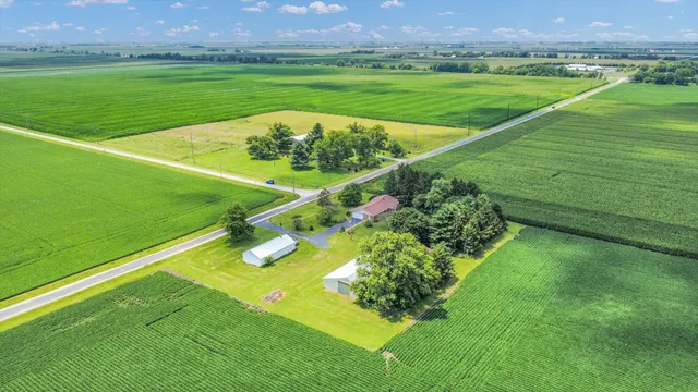 $315,000 | 1102 County Road 600 North, Tolono, IL 61880