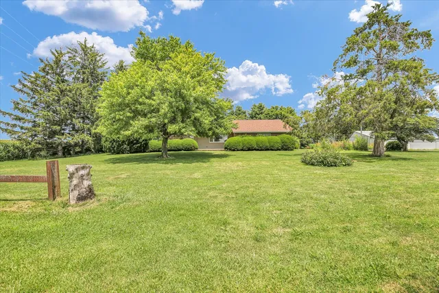 $315,000 | 1102 County Road 600 North, Tolono, IL 61880