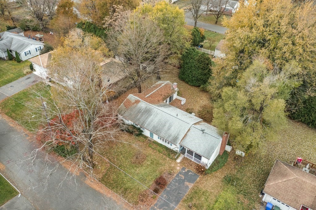80 Embassy Road Springfield, MA 01119 - Photo 3 of 38 a view of roof