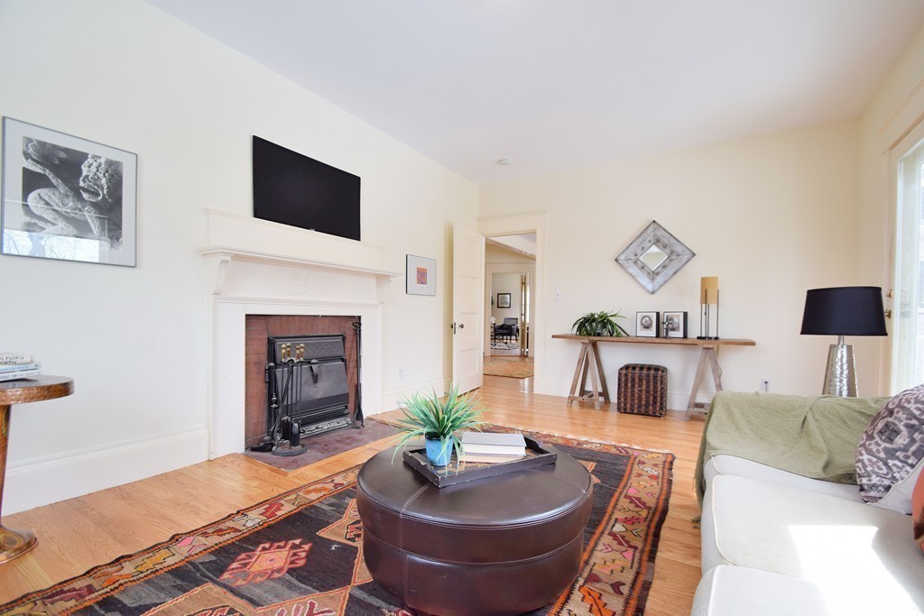 48 Robeson Street, Unit 2 Boston, MA 02130 - Photo 12 of 30 Gallery Image 12