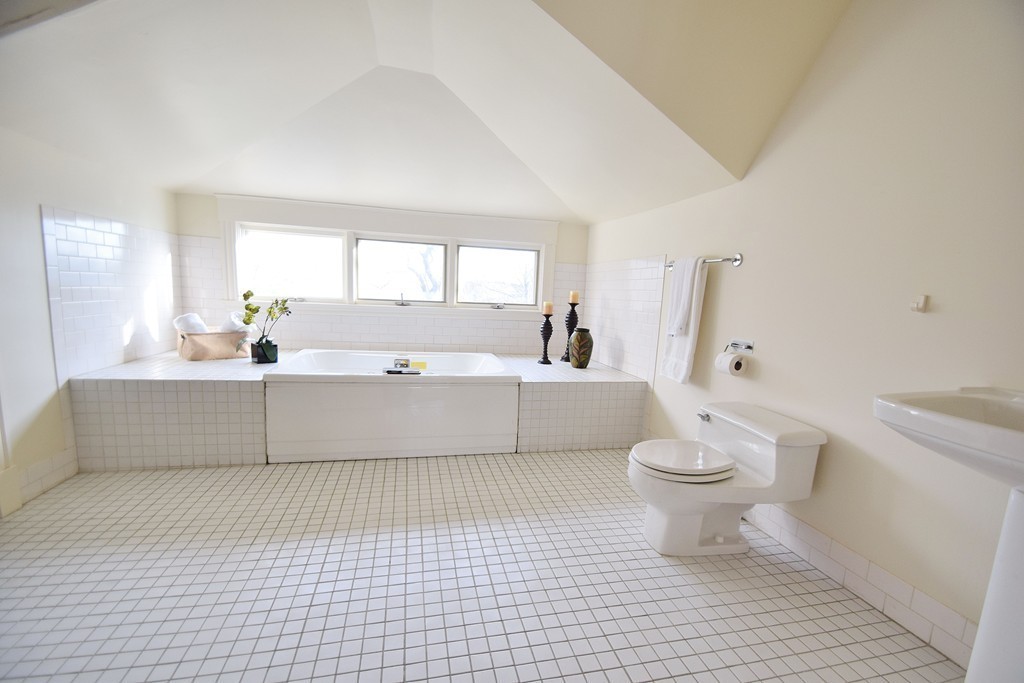 48 Robeson Street, Unit 2 Boston, MA 02130 - Photo 22 of 30 Gallery Image 22
