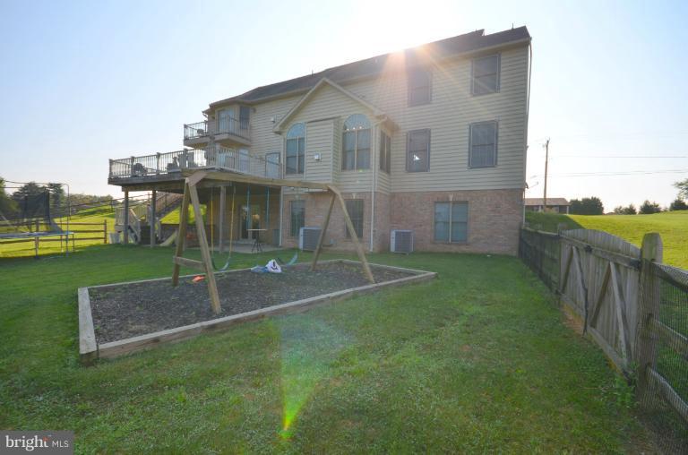 2720 Bert Fowler Road Manchester, MD 21102 - Photo 24 of 30 Exterior (Rear)