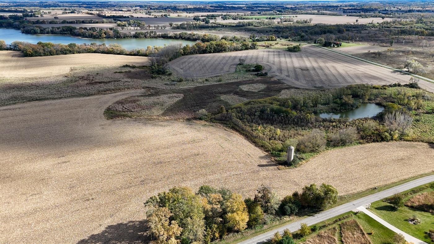 230-ac Old Stone Road Stoughton, WI 53589 - Photo 9 of 58