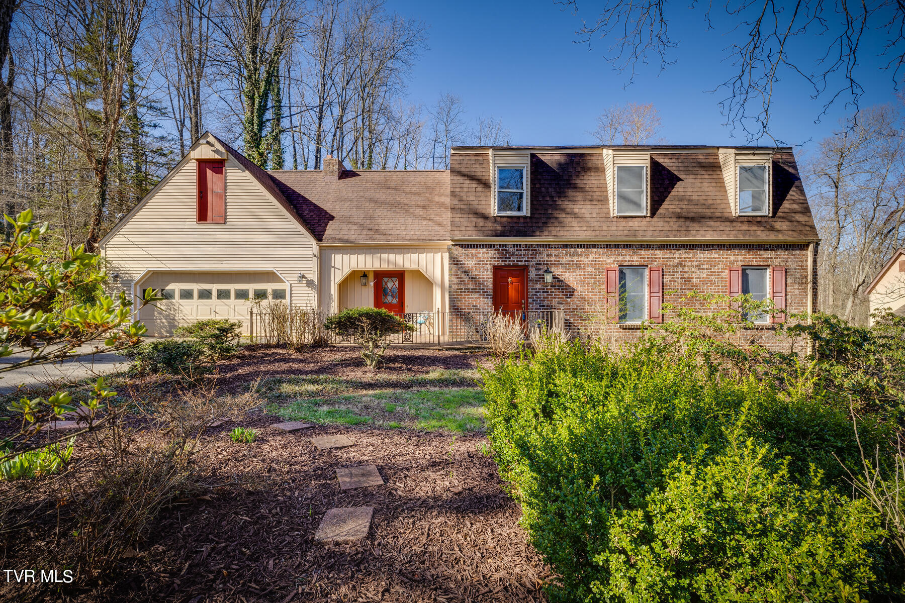 21446 Plantation Road Bristol, VA 24202 - Photo 1 of 57 001