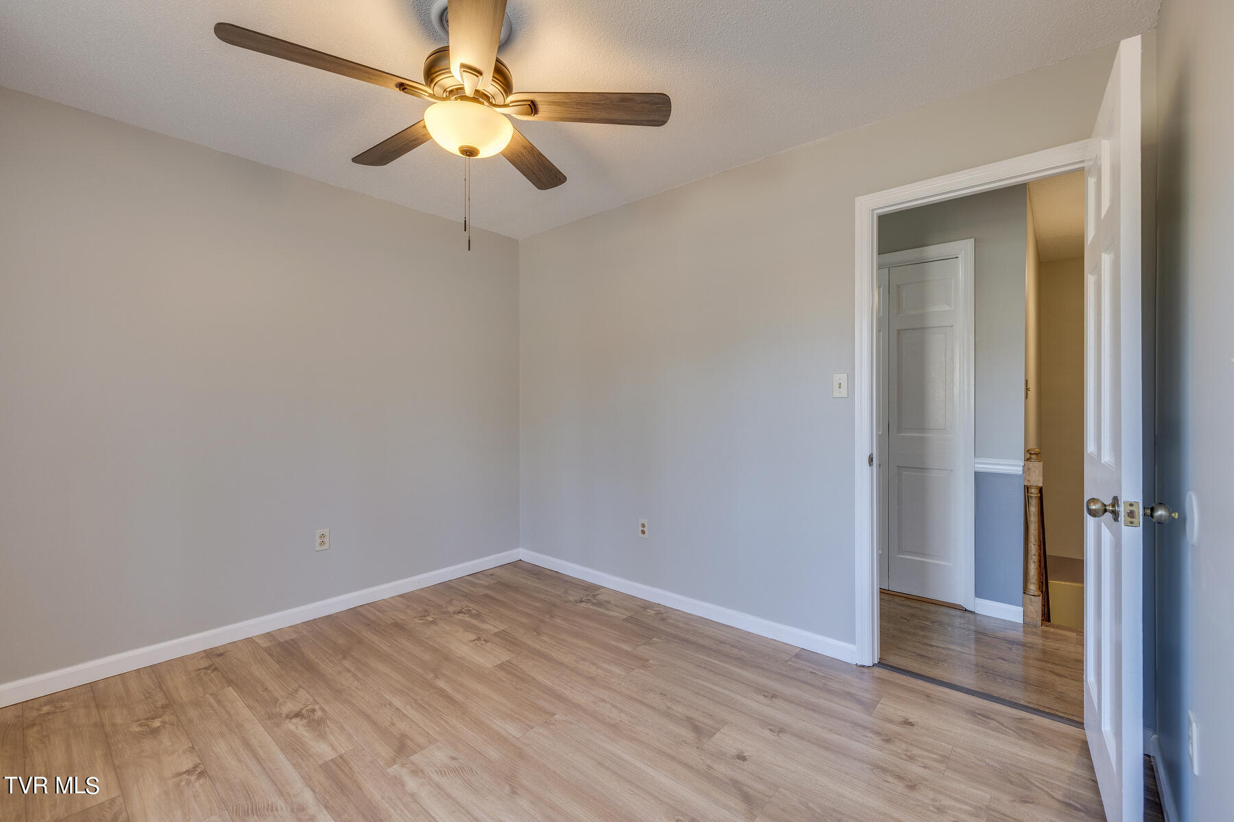 21446 Plantation Road Bristol, VA 24202 - Photo 35 of 57 035