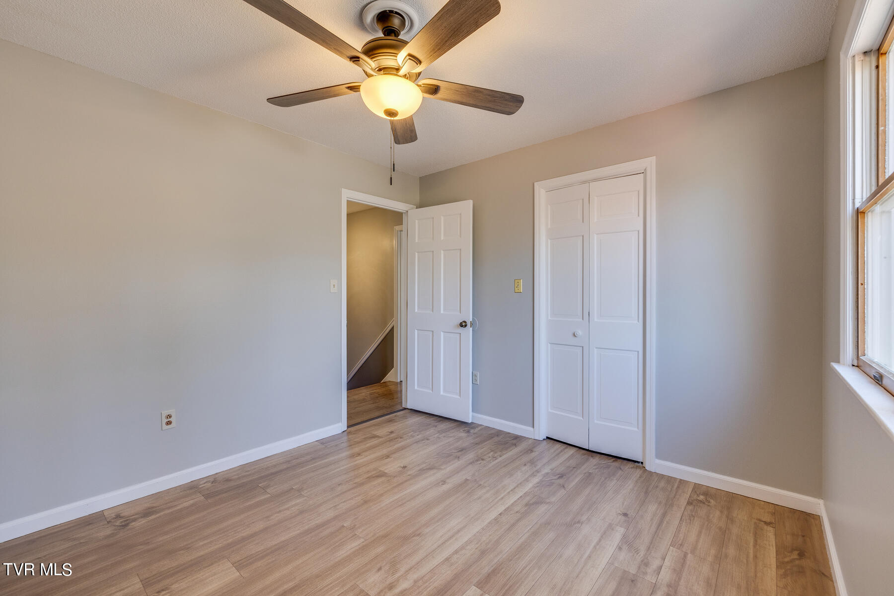 21446 Plantation Road Bristol, VA 24202 - Photo 36 of 57 036