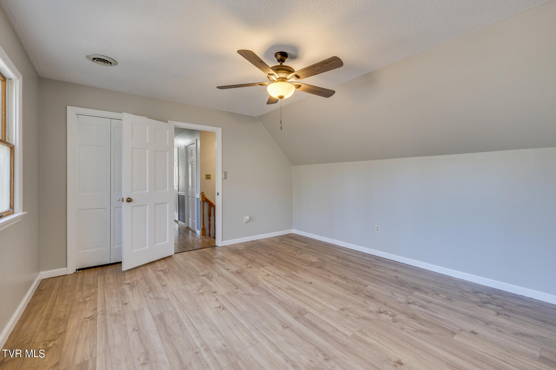 21446 Plantation Road Bristol, VA 24202 - Photo 39 of 57 039