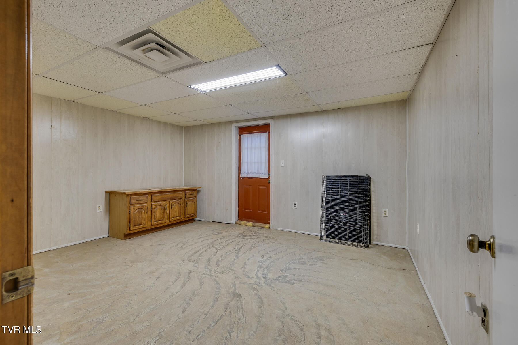 21446 Plantation Road Bristol, VA 24202 - Photo 43 of 57 045