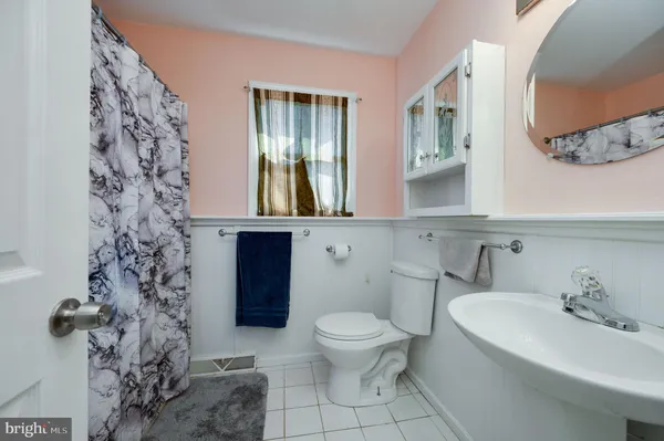 $299,000 | 1740 Acorn Drive, Reading, PA 19608