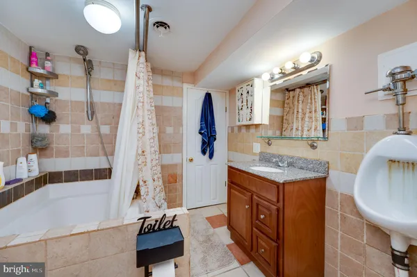 $299,000 | 1740 Acorn Drive, Reading, PA 19608