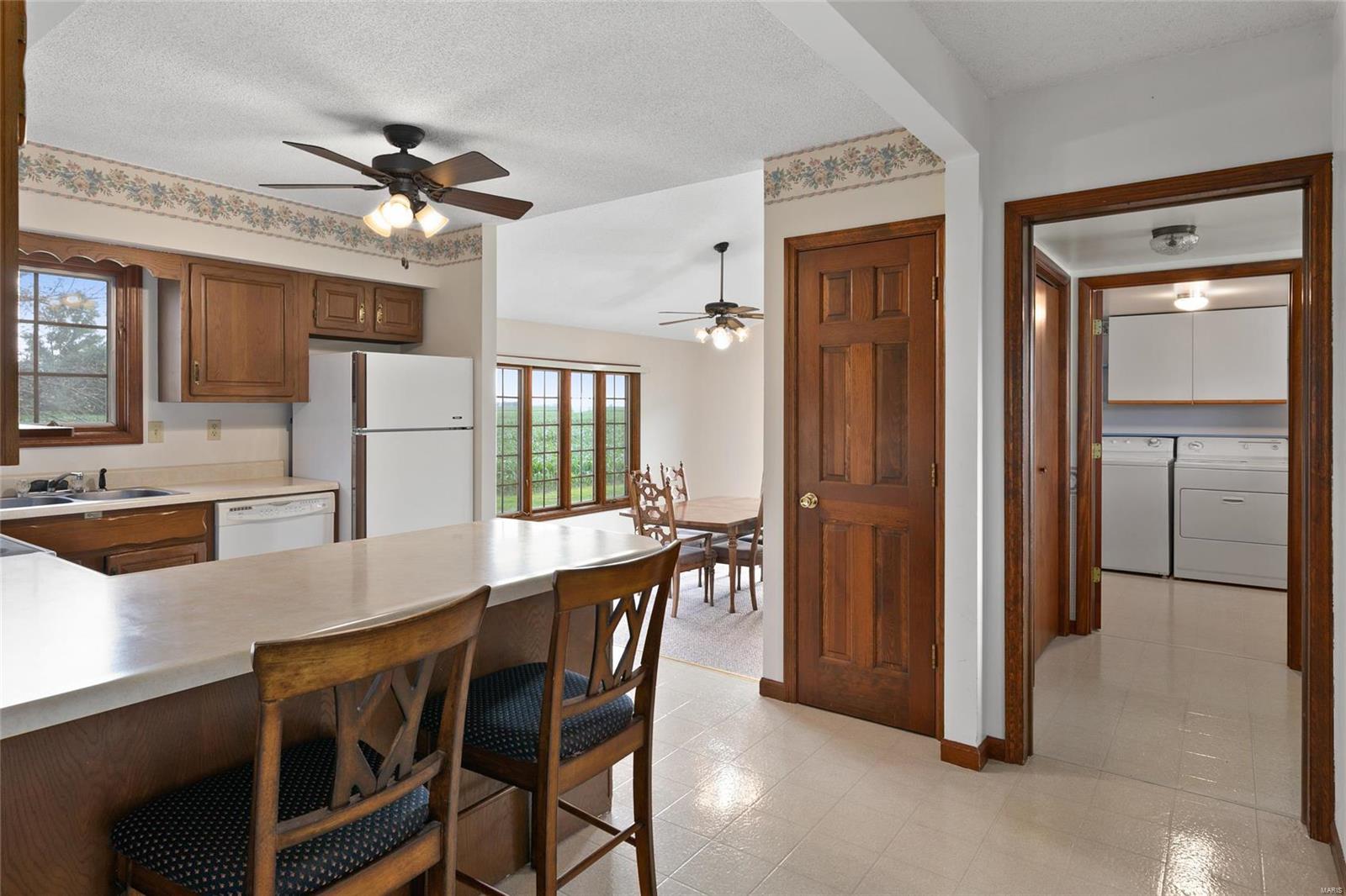 22209 East 5th Road Raymond, IL 62560 - Photo 16 of 34 Gallery Image 16