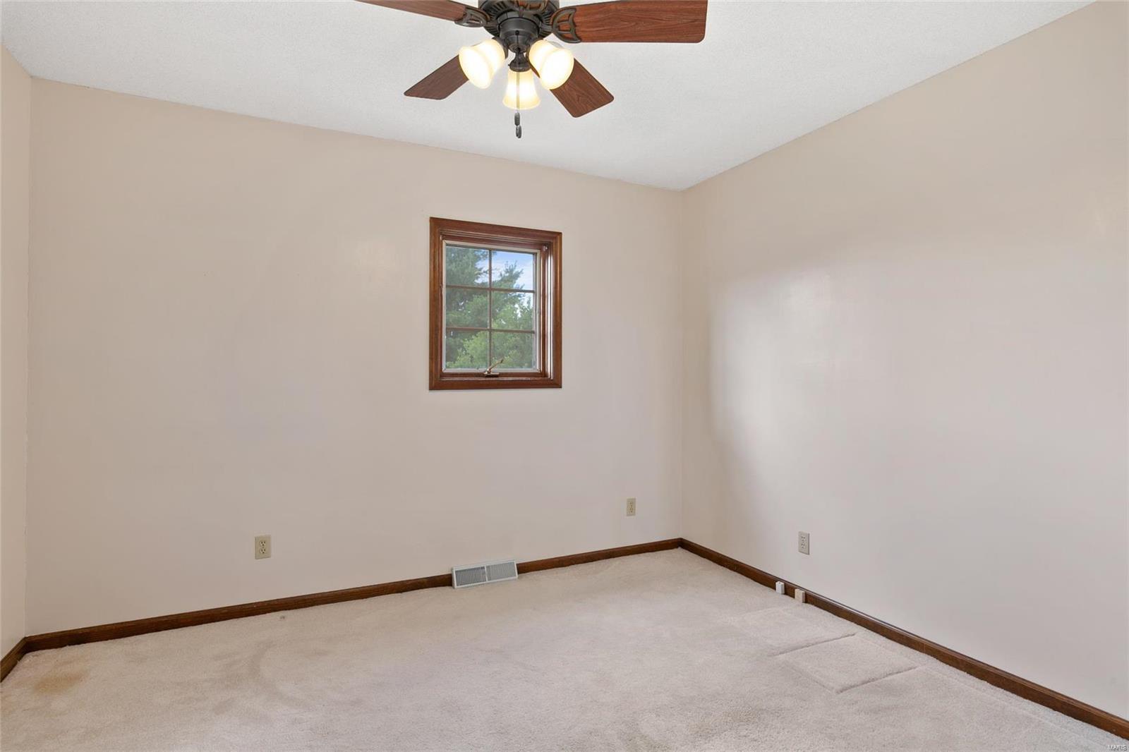 22209 East 5th Road Raymond, IL 62560 - Photo 22 of 34 Gallery Image 22