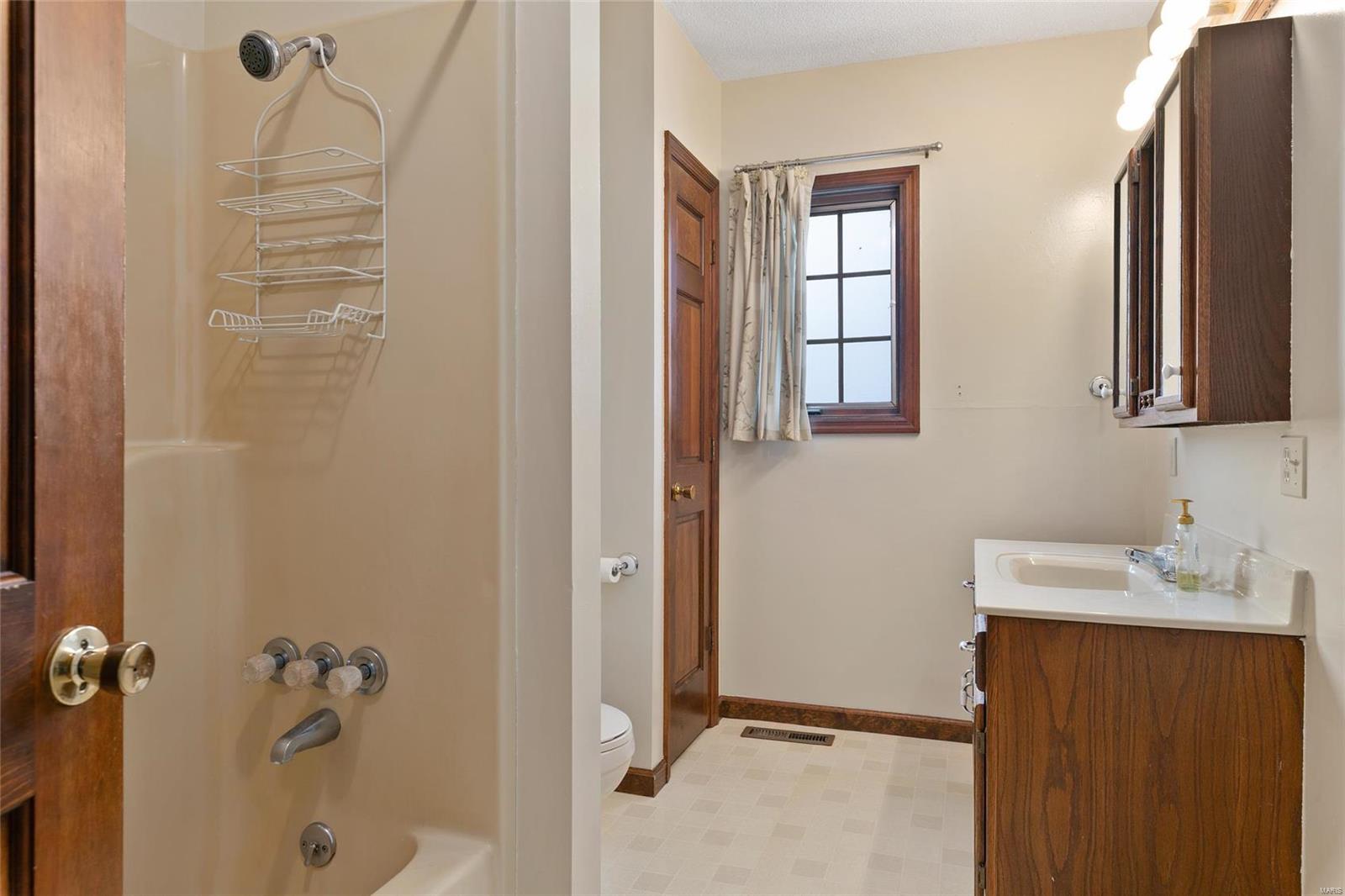 22209 East 5th Road Raymond, IL 62560 - Photo 28 of 34 Gallery Image 28