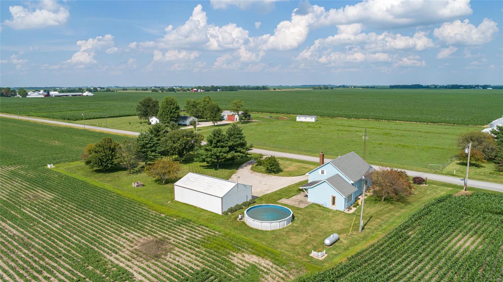 22209 East 5th Road Raymond, IL 62560 - Photo 7 of 34 Gallery Image 7