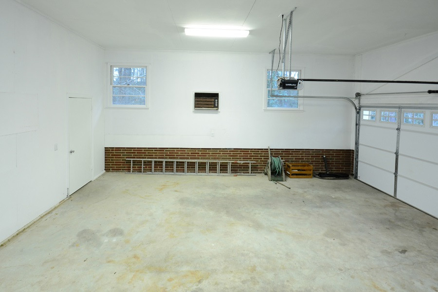 3600 Dixon Road Durham, NC 27707 - Photo 17 of 19 Garage