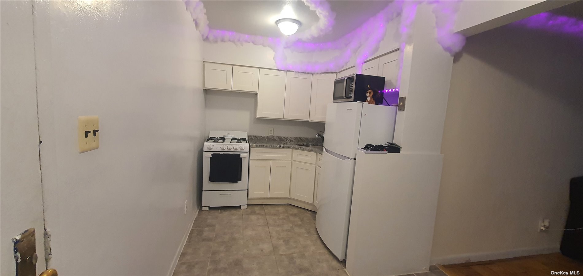 190 West Merrick Road, Unit 1C, Freeport, NY 11520 Compass