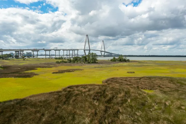 $1,695,000 | 155 Wingo Way, Unit 472, Mount Pleasant, SC 29464