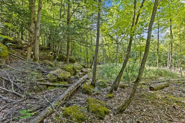 $179,900 | 514 Red Rock Road, Colchester, VT 05446