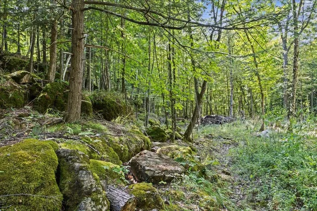 $179,900 | 514 Red Rock Road, Colchester, VT 05446