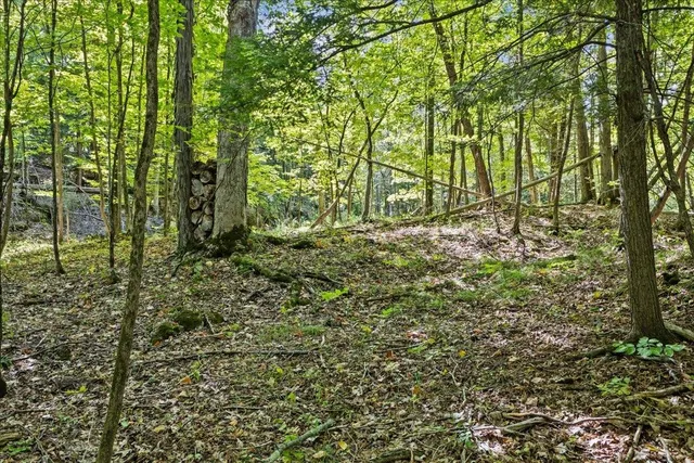 $179,900 | 514 Red Rock Road, Colchester, VT 05446