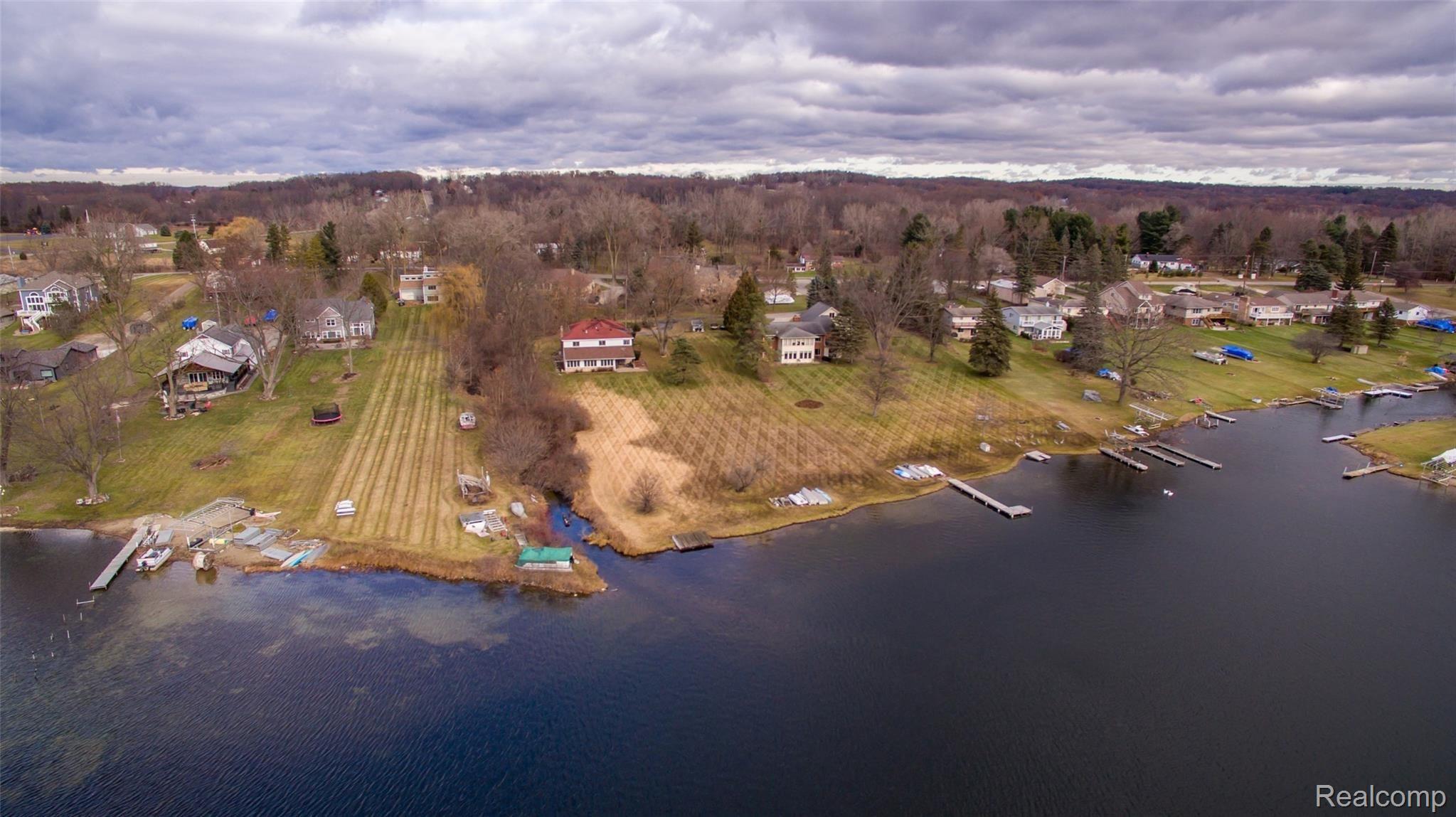 11000 White Lake Road Fenton, MI 48430 - Photo 35 of 40 DJI_0027.jpg