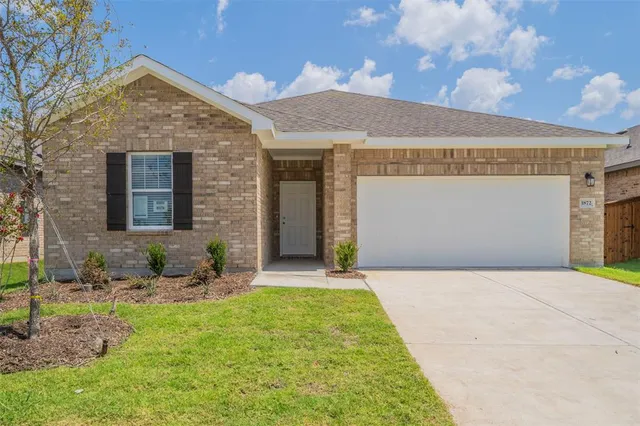 $2,525 | 1872 Everglades Drive, Forney, TX 75126
