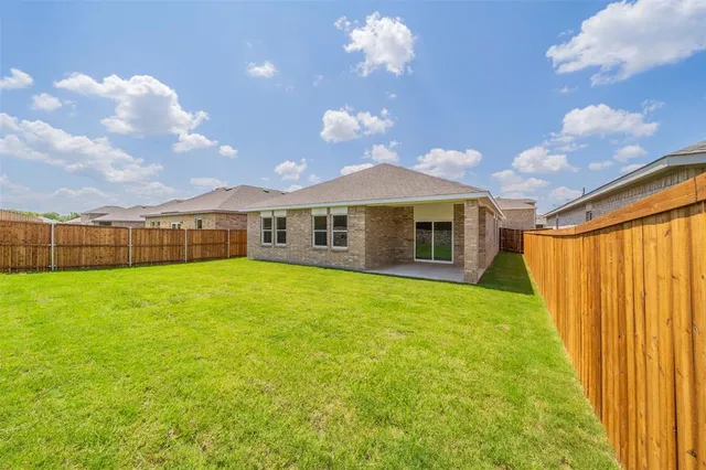 $2,525 | 1872 Everglades Drive, Forney, TX 75126
