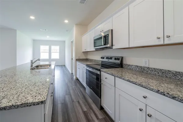 $2,489 | 1872 Everglades Drive, Forney, TX 75126