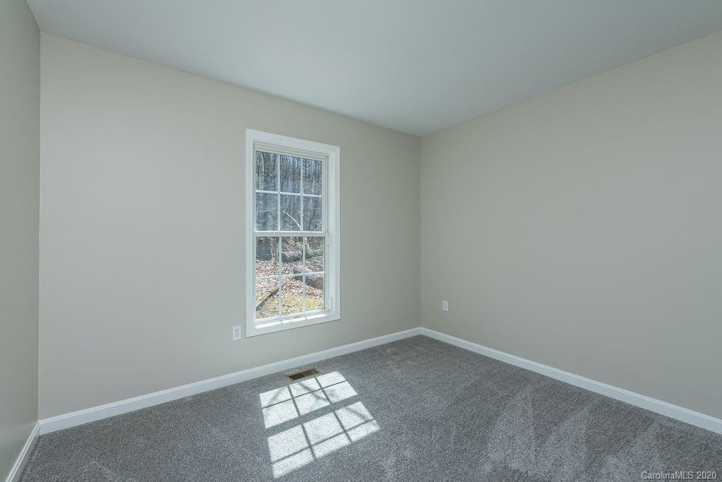 237 Church Road Fairview, NC 28730 - Photo 15 of 39 Gallery Image 15