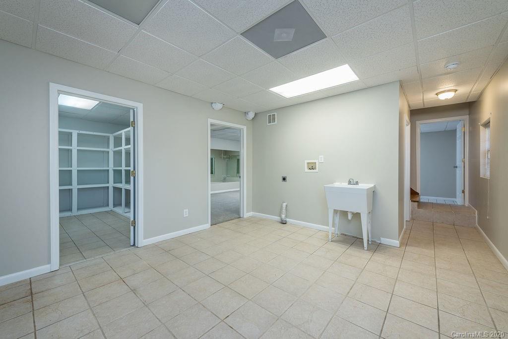 237 Church Road Fairview, NC 28730 - Photo 25 of 39 Gallery Image 25