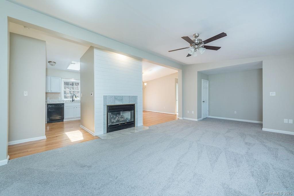 237 Church Road Fairview, NC 28730 - Photo 7 of 39 Gallery Image 7